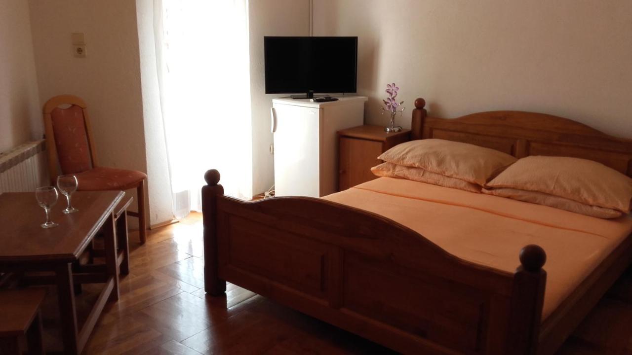 Villa Mateja Donji Okrug  Buitenkant foto